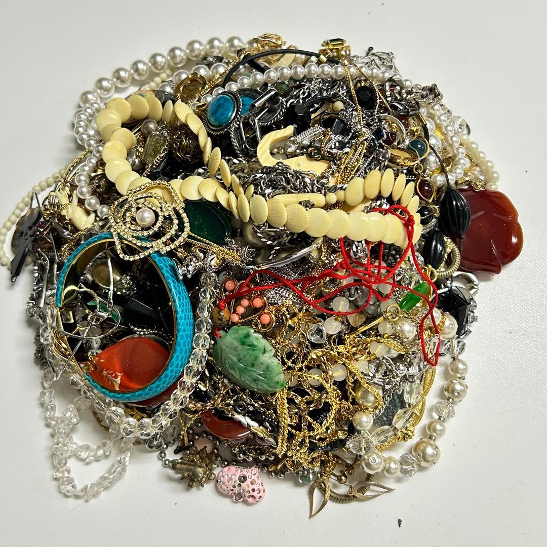 イミテーションまとめ売り　ヴィンテージ　アンティーク　ネックレスレディース【4】