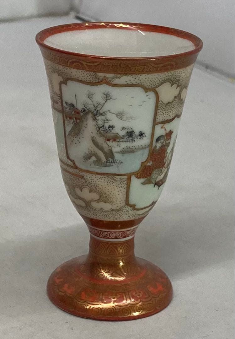 B548s「赤絵金彩馬上盃 2個」 大日本九谷製 内側山水絵 酒器 明治時代