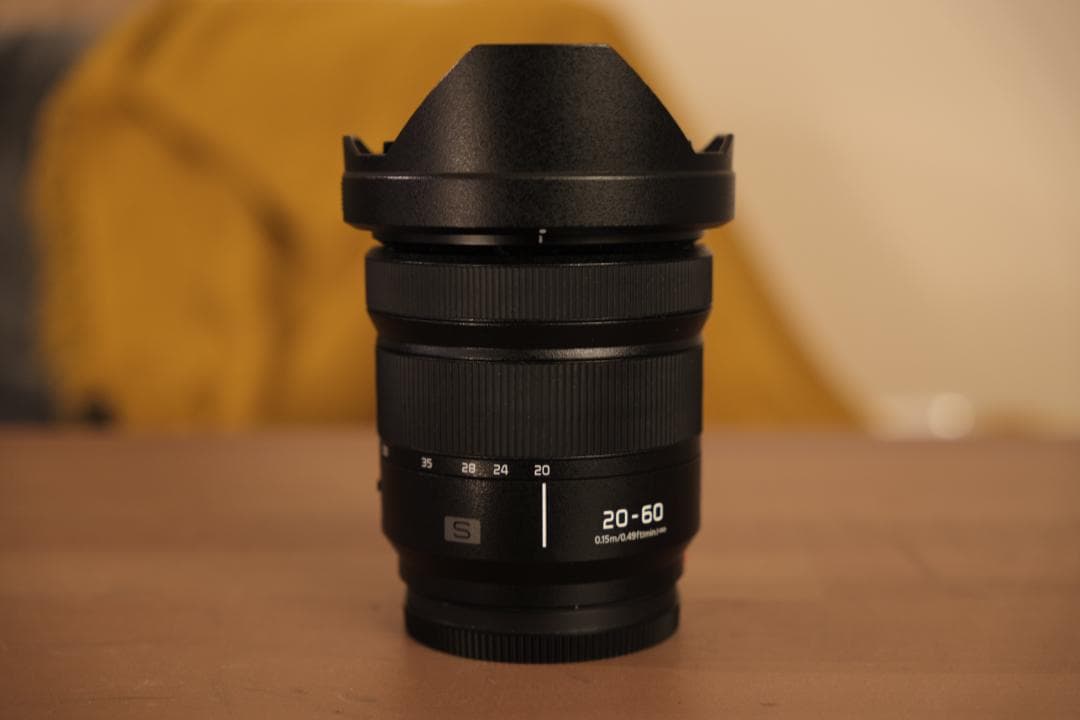 LUMIX S5 & 20-60mm f3.5-5.6 フルサイズミラーレス一眼