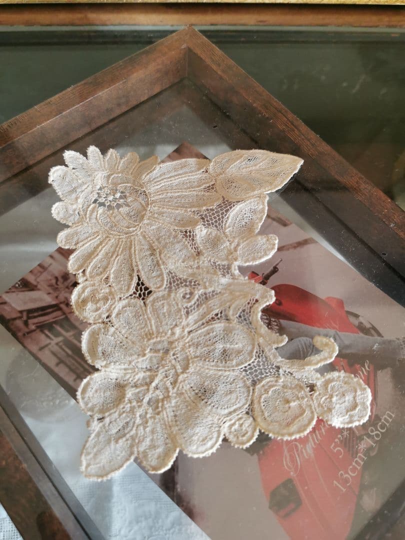 アンティーク 大輪のポワンドローズ 両面ガラス木製フレーム付き 額縁