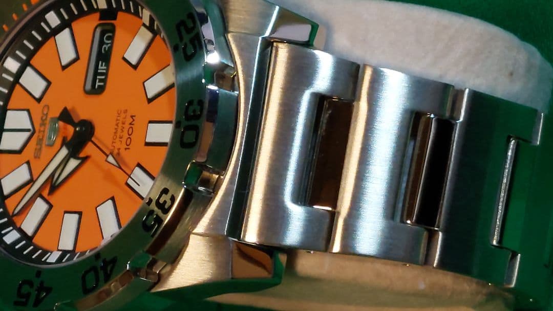 b*n様 SEIKO スポーツ5自動巻き 腕時計 オレンジ 100m防水