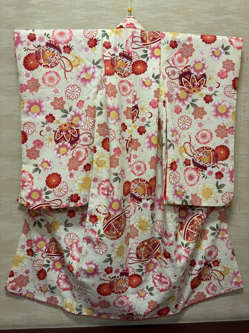 七五三　3歳女の子　着物・袴セット　ひさかたろまん　手鞠　アイボリー　八重桜