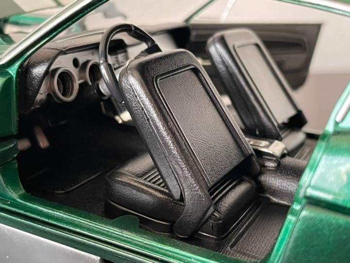 【日本未発売、絶版】ワイルドスピード ミニカー フォードマスタング 1/18