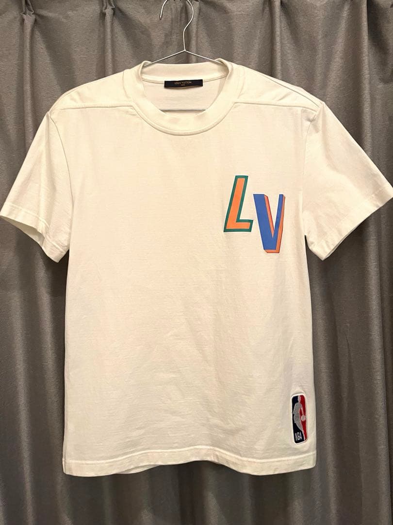 ルイヴィトン×NBA コレクション 21AW BACK LETTER Tシャツ LOUIS VUITTON(ルイヴィトン) 21AW ×NBA BACK LETTER LV TEE バック