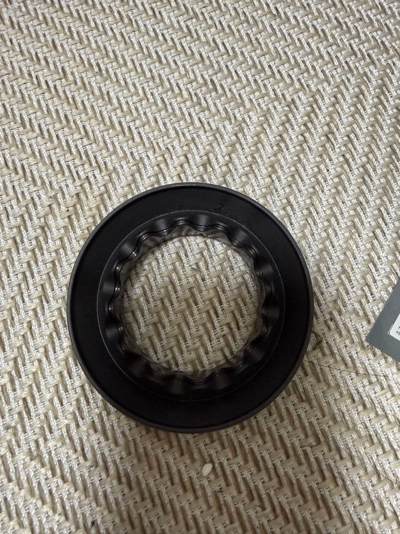 【箱つき】Dyson Supersonic Ionicヘアドライヤー レッド