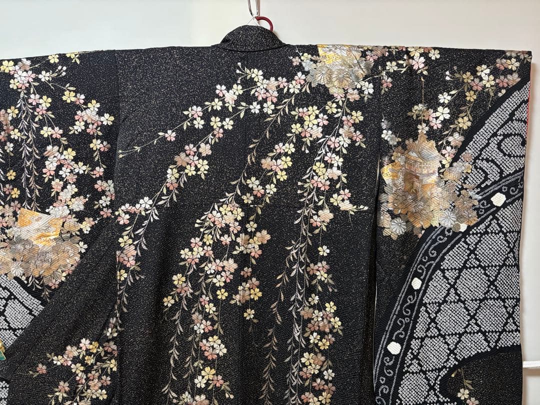 黒絞り 金箔細工 振袖 桜花図 豪華 トールサイズ 裄65.5身丈170㎝