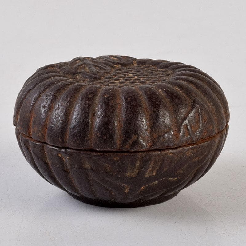 茶道具 金屋五郎三郎作 鉄製 香合 共箱 C 9266 美術品・アンティーク