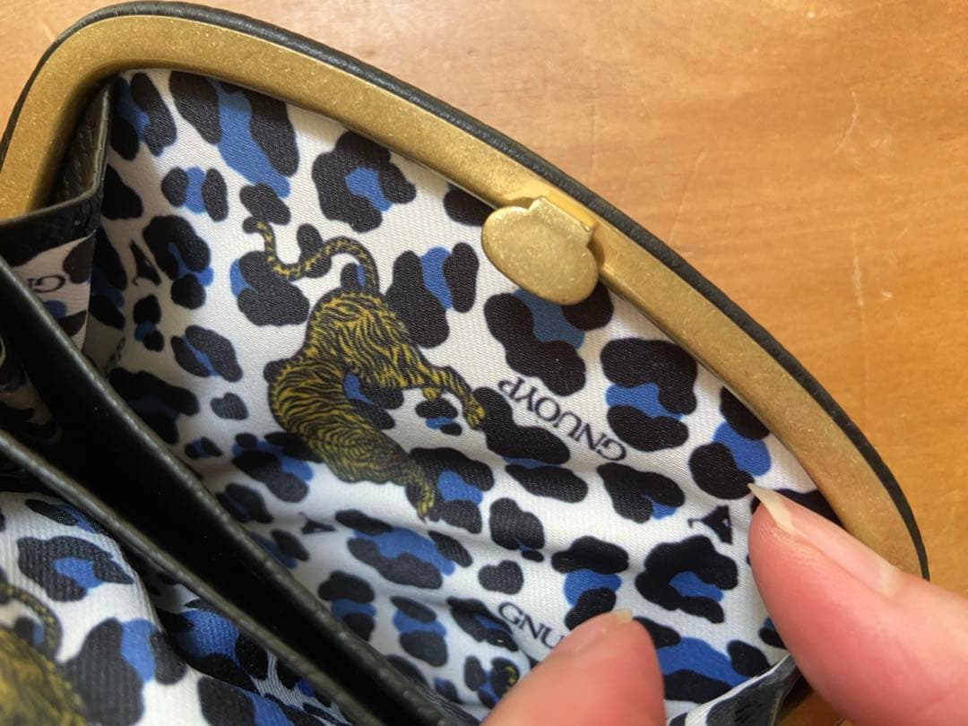 最終お値下げGNUOYP ニュピ 天溝コンパクトウォレット BLACK 野生鹿革