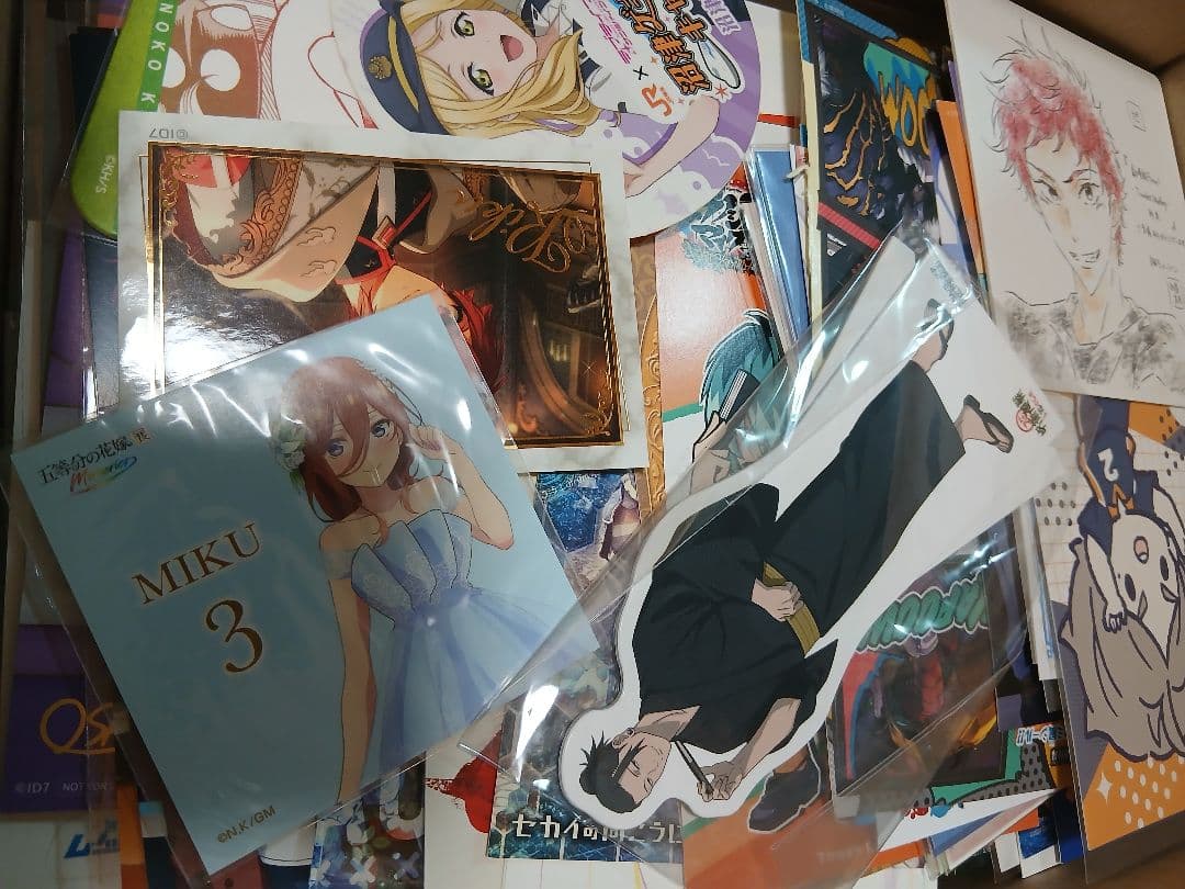 アニメグッズ 紙類薄物大量まとめ売り