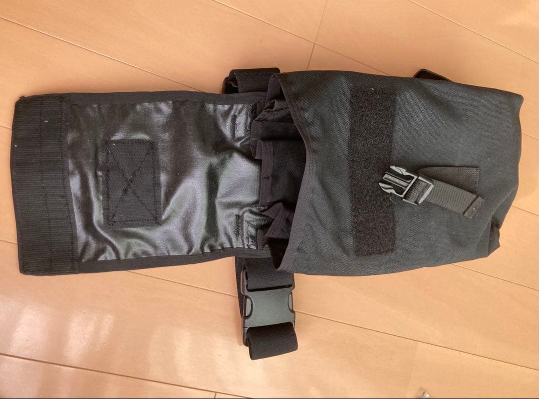 AWSタイプ レッグチャージポーチ サバゲー
