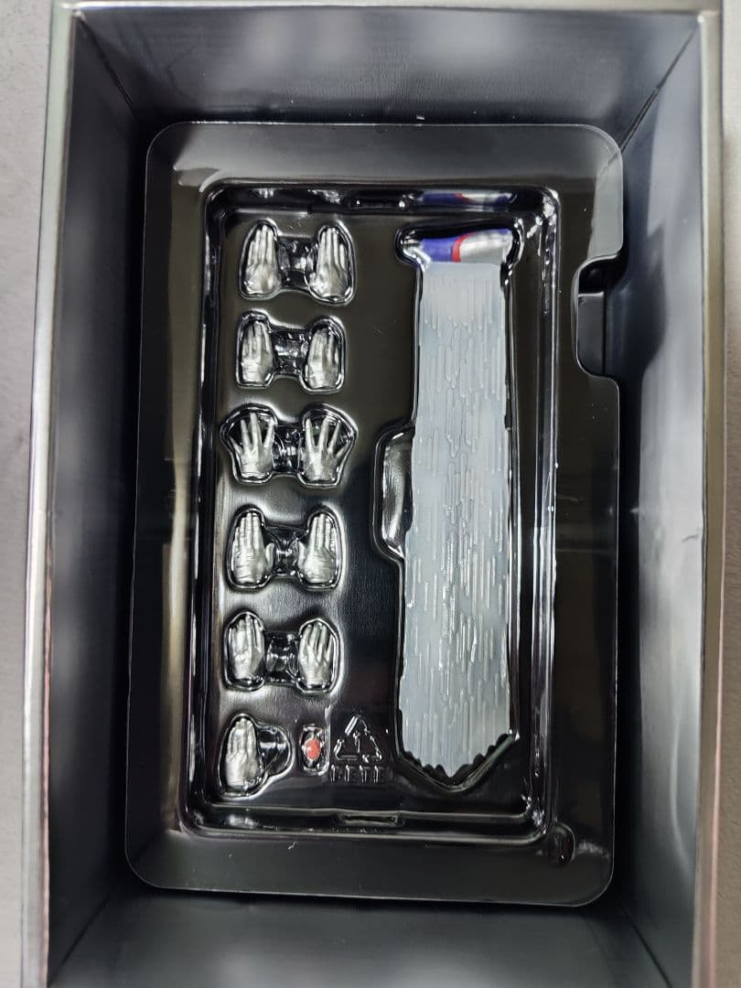 始祖の巨人　S.H.Figuarts　真骨彫　ウルトラマンティガ　　再販版