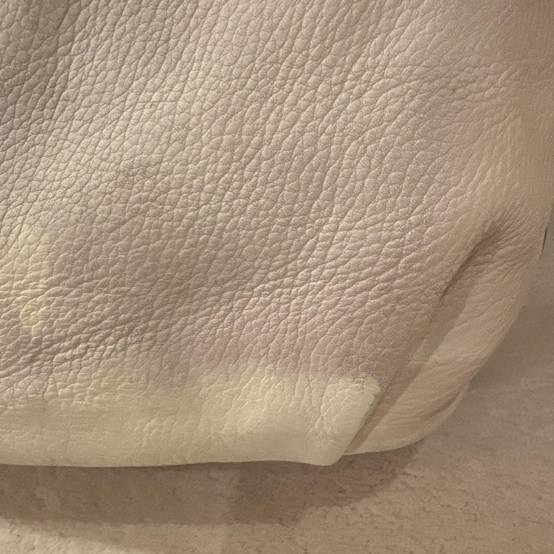 PRADA ベージュ ショルダーバッグ