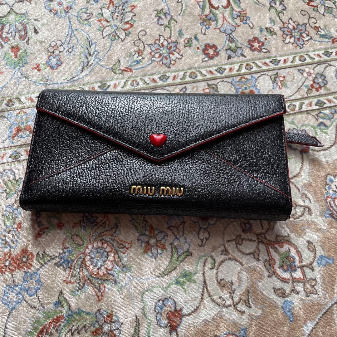 ミュウミュウ マドラス ラブレター 長財布 ブラック レザー ハート