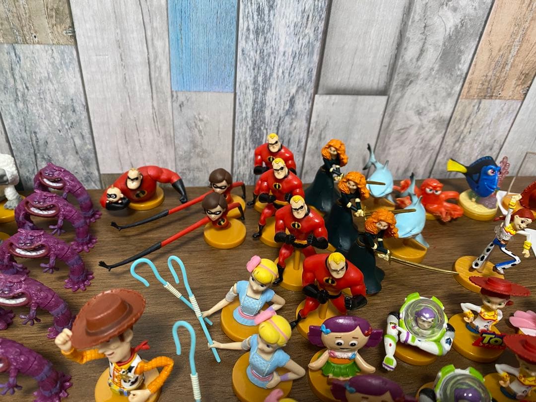 チョコエッグ ピクサー　まとめ売り 143体