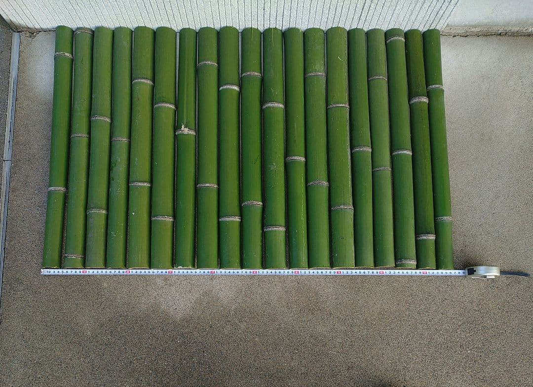 【ri-u-mi 二ライカナイさま専用】60㌢半割竹（青竹）