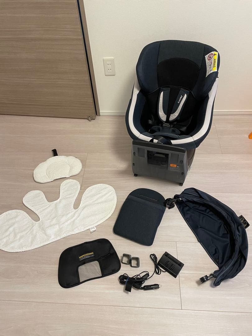 Combi チャイルドシート ISOFIX ネイビー