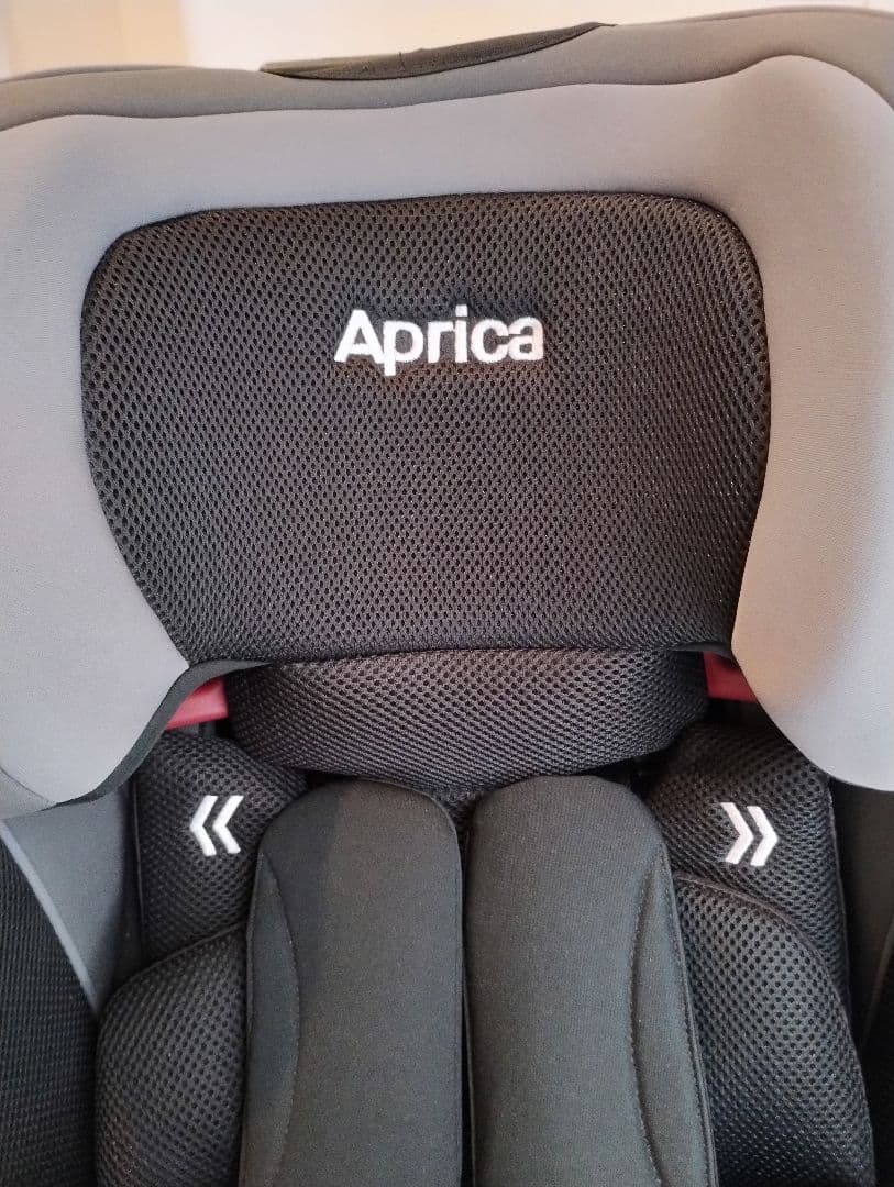 美品ApricaアップリカISOFIXチャイルド&ジュニアシートフォームフィット