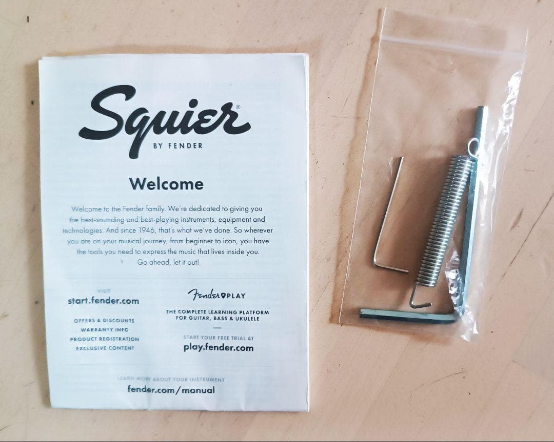 【弦交換済】Squier by Fender Bullet STRATスクワイア