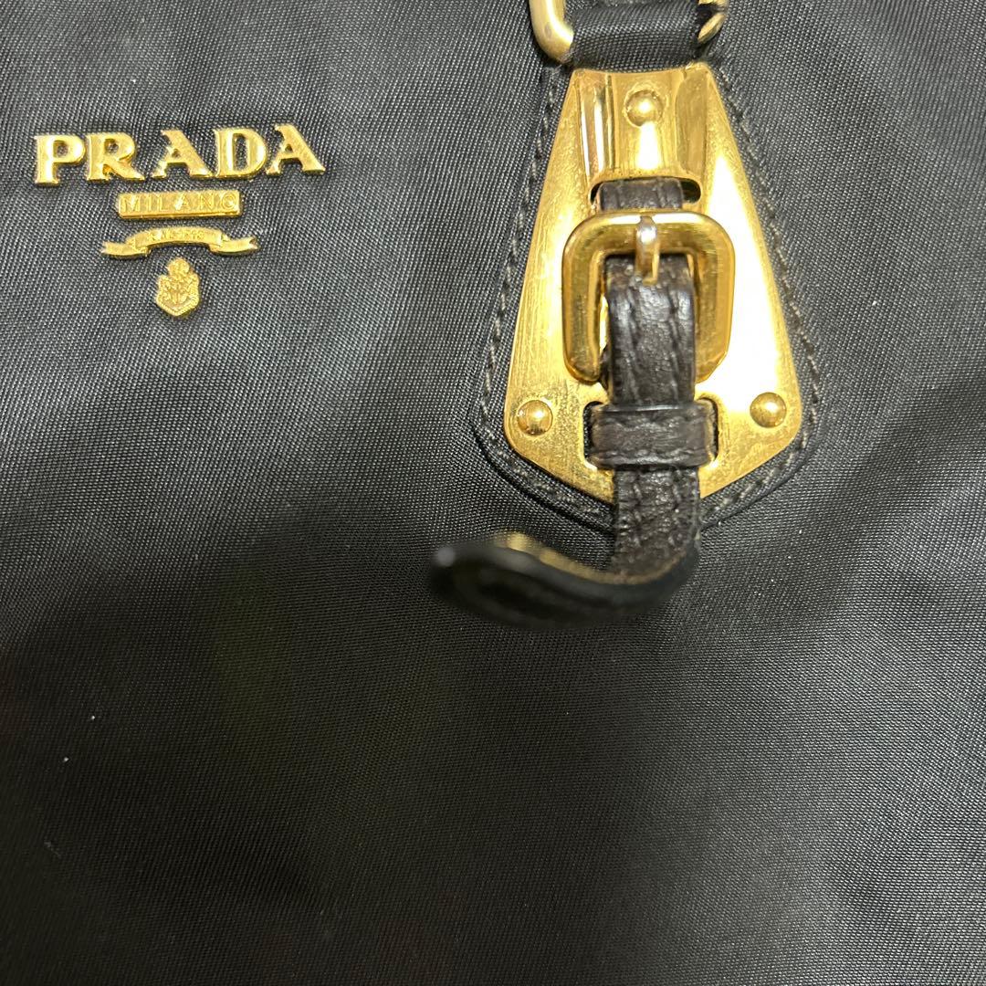 PRADA ブラック ミニハンドバッグ