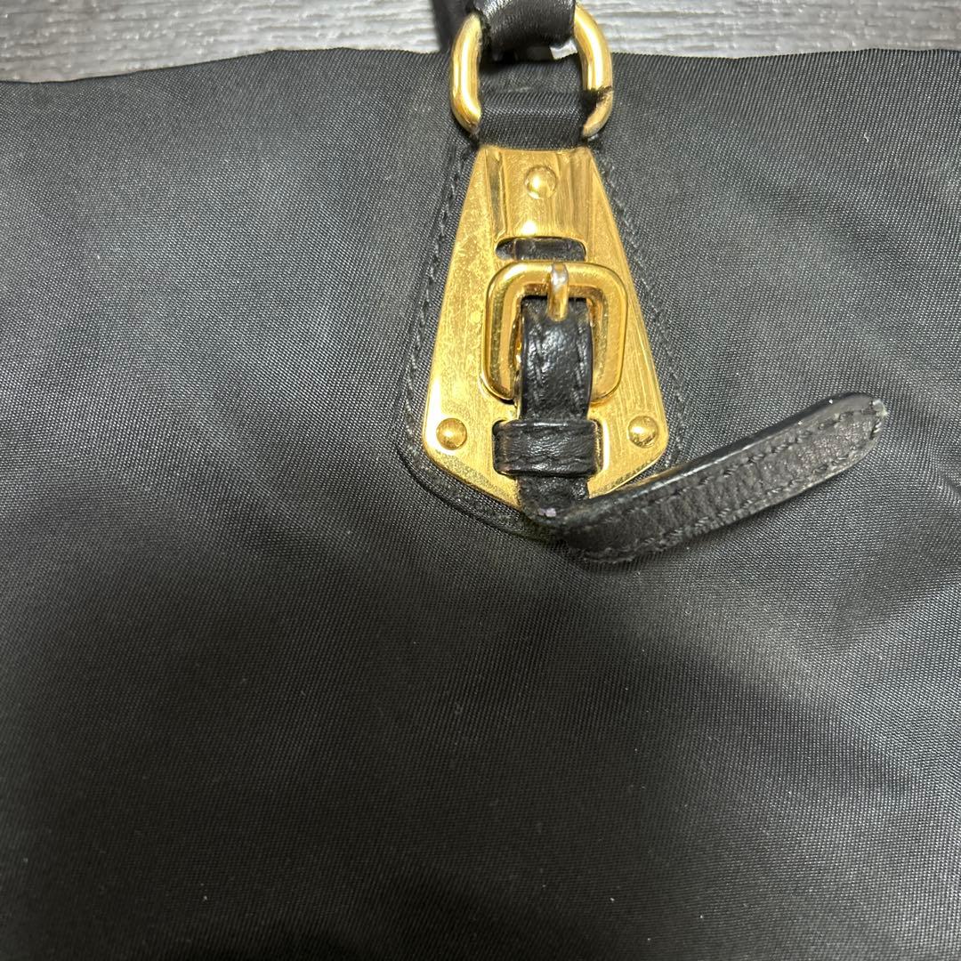 PRADA ブラック ミニハンドバッグ