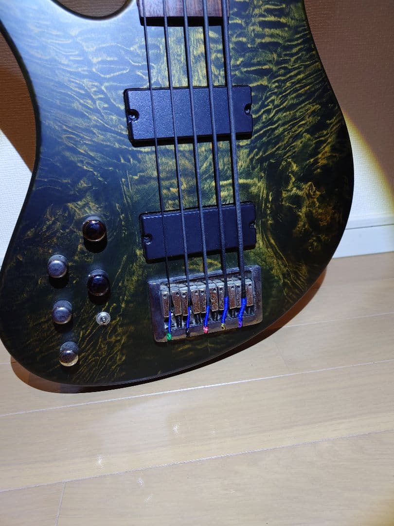 Carparelli Guitars レフティ フレットレスベース 5弦ベース - メルカリ