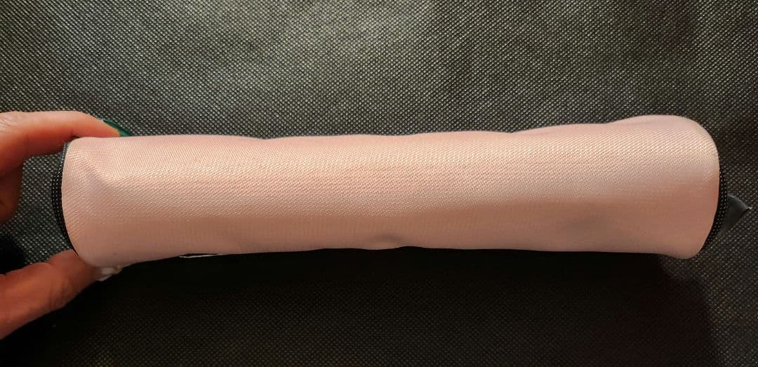 2005年製 海外限定 ハローキティ モモベリー ペンケース