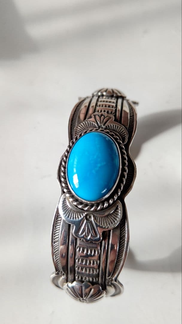 confutatis ゲーリーリーブス ターコイズ、コンチョ付きバングル