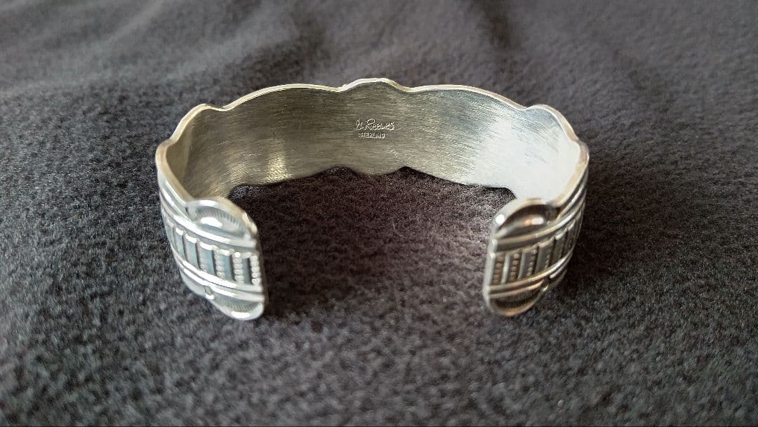 confutatis ゲーリーリーブス ターコイズ、コンチョ付きバングル