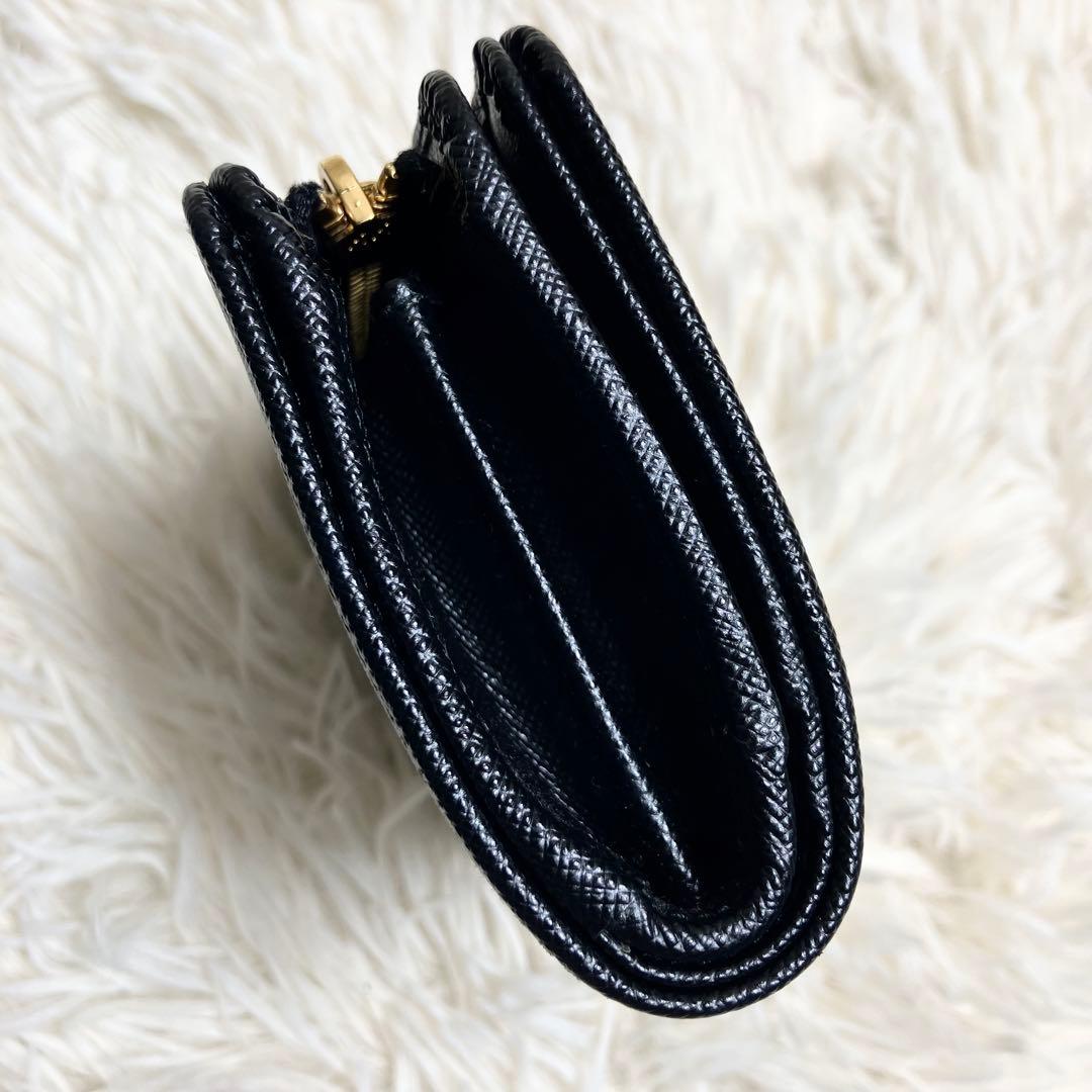 【未使用級】 プラダ 現行 折財布 サフィアーノ メタルロゴ IC内蔵