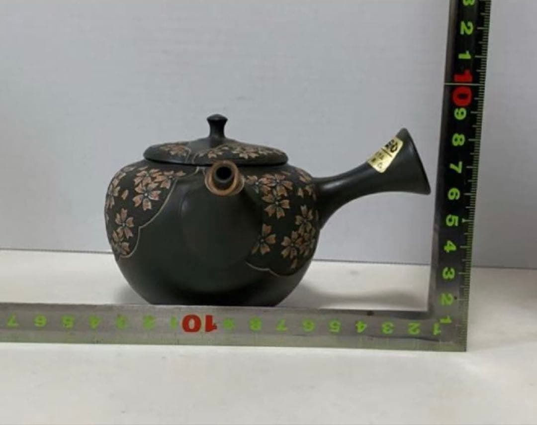 13号 緑泥丸形桜彫急須舜園 常滑燒 陶磁器 二代間野舜園 在銘 - メルカリ