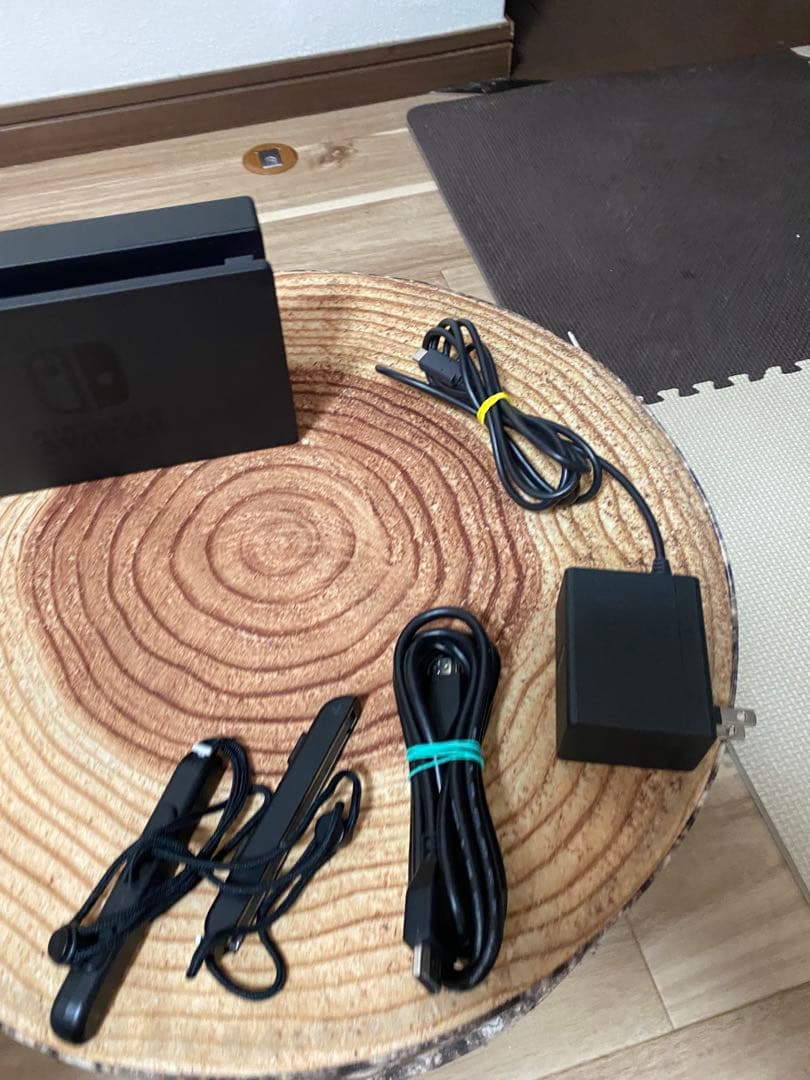 Nintendo Switch ニンテンドースイッチ本体　GRN/YEL箱無し