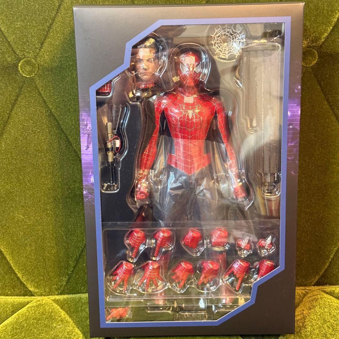 新品未開封Hot Toysフレンドリーネイバーフッド スパイダーマン
