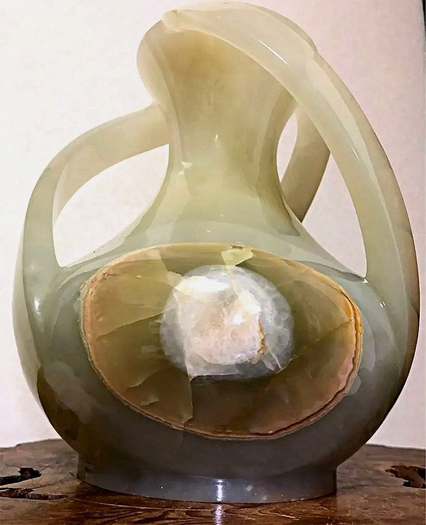 瑪瑙 翡翠 玉 一刀彫り デザイナー (そよかぜ) 花瓶 輝石作 9㎏ 共箱