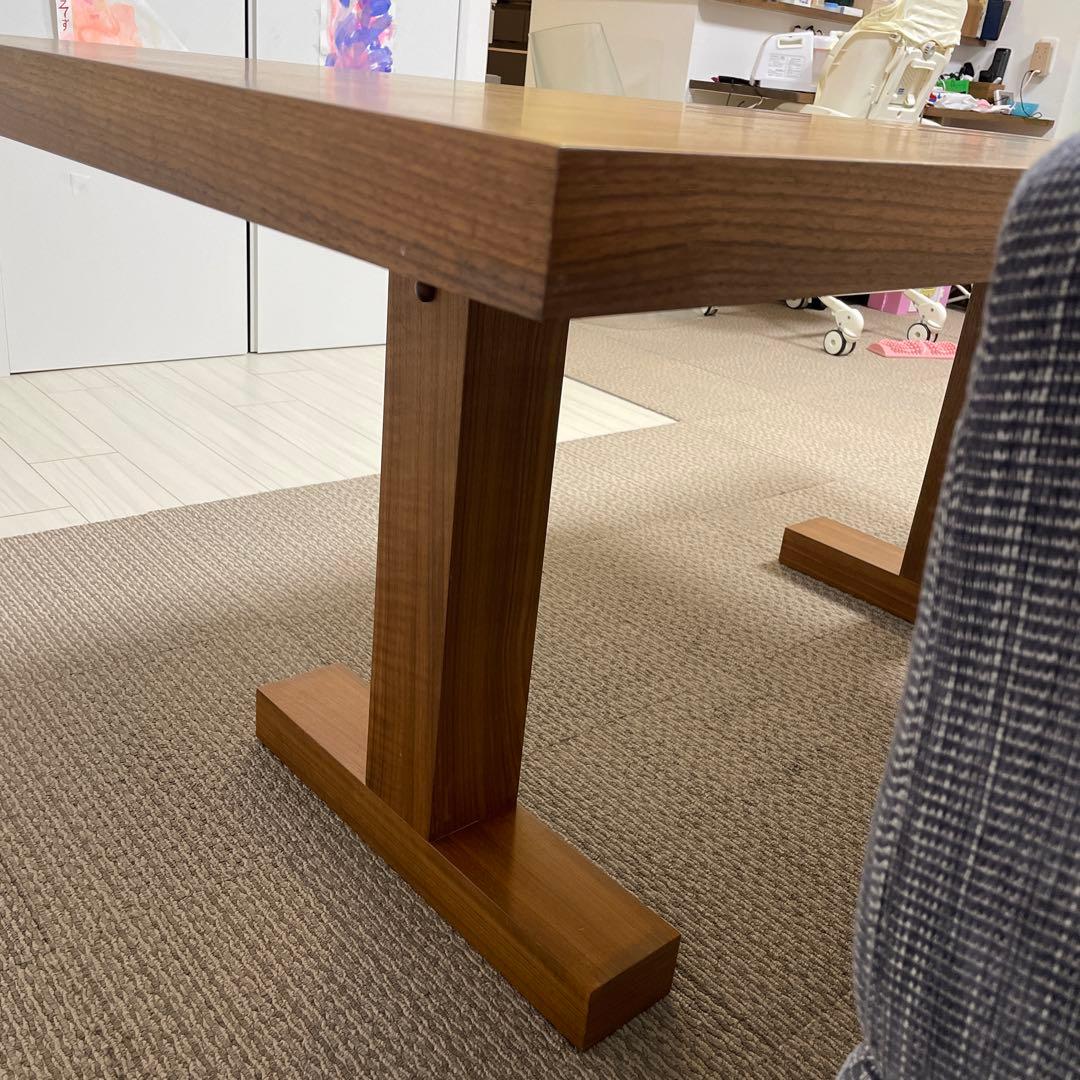 ACTUS OWN ダイニングテーブル