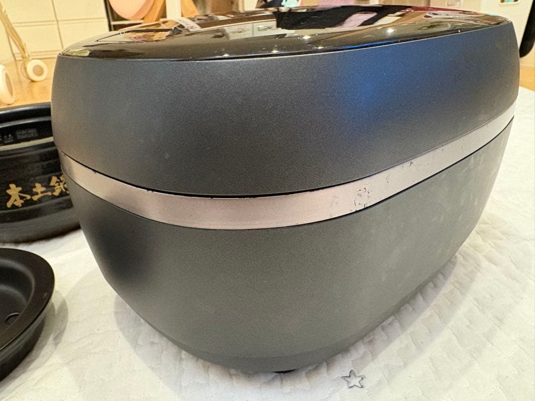 TIGER タイガー 土鍋ご泡火炊き　炊飯器 5.5合JPG-S100 3.0L