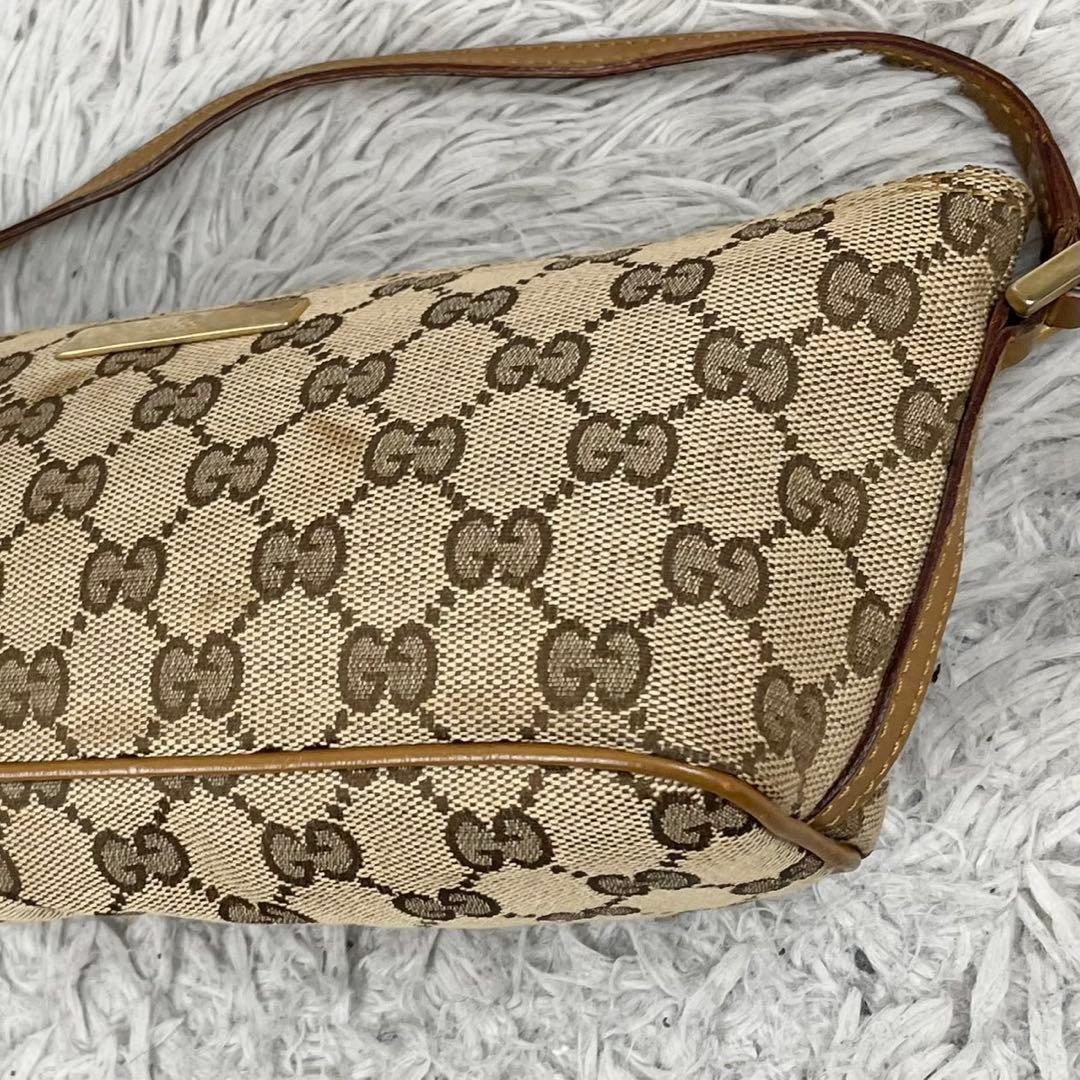 美品 グッチ キャンバス アクセサリーポーチ GG柄 ロゴ型押し ファスナー 茶
