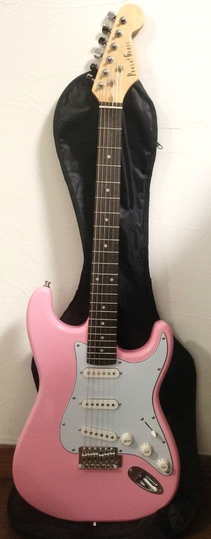 エレキギター　ピンク　photogenic フェルナンデス　ストラトキャスター エレキギター ピンク photogenic フェルナンデス ストラトキャスター