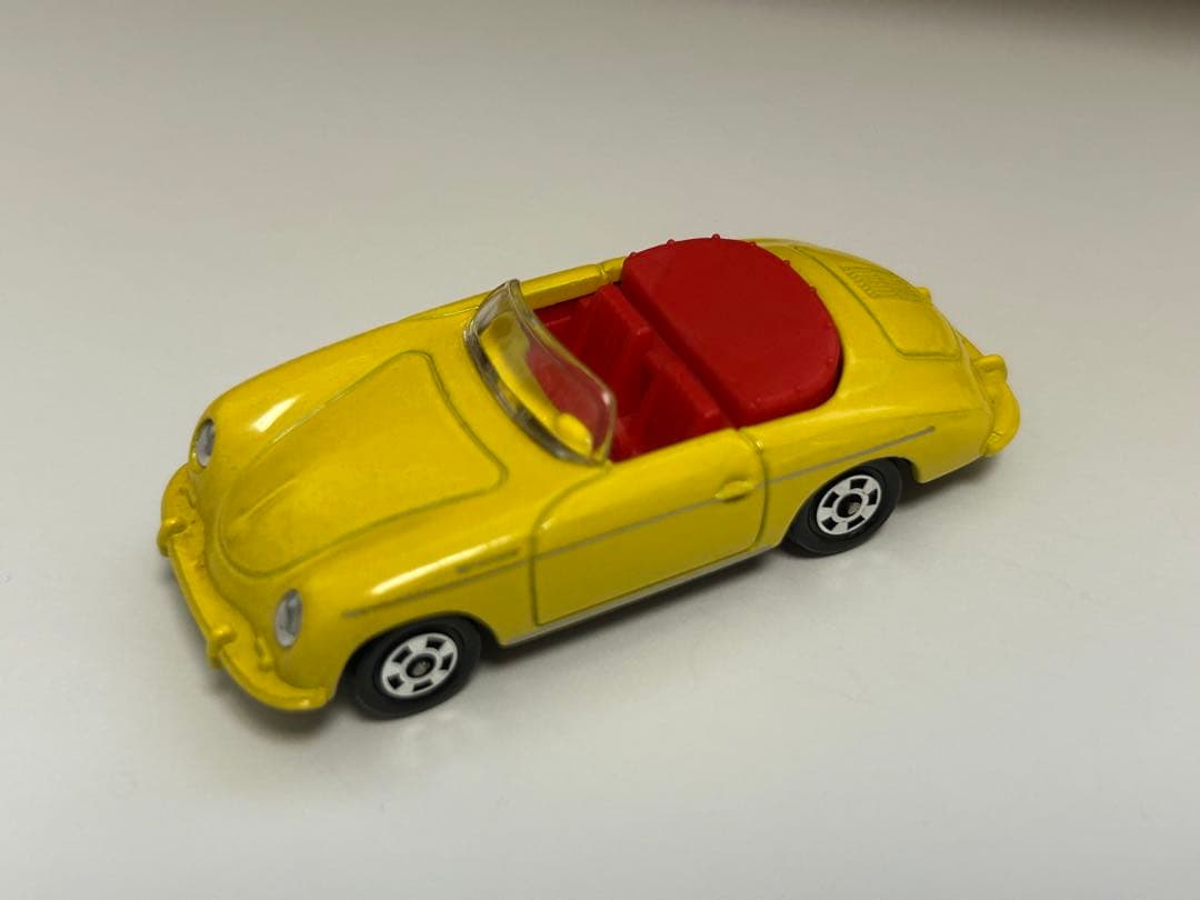 122.トミカF-9-3 ポルシェ356