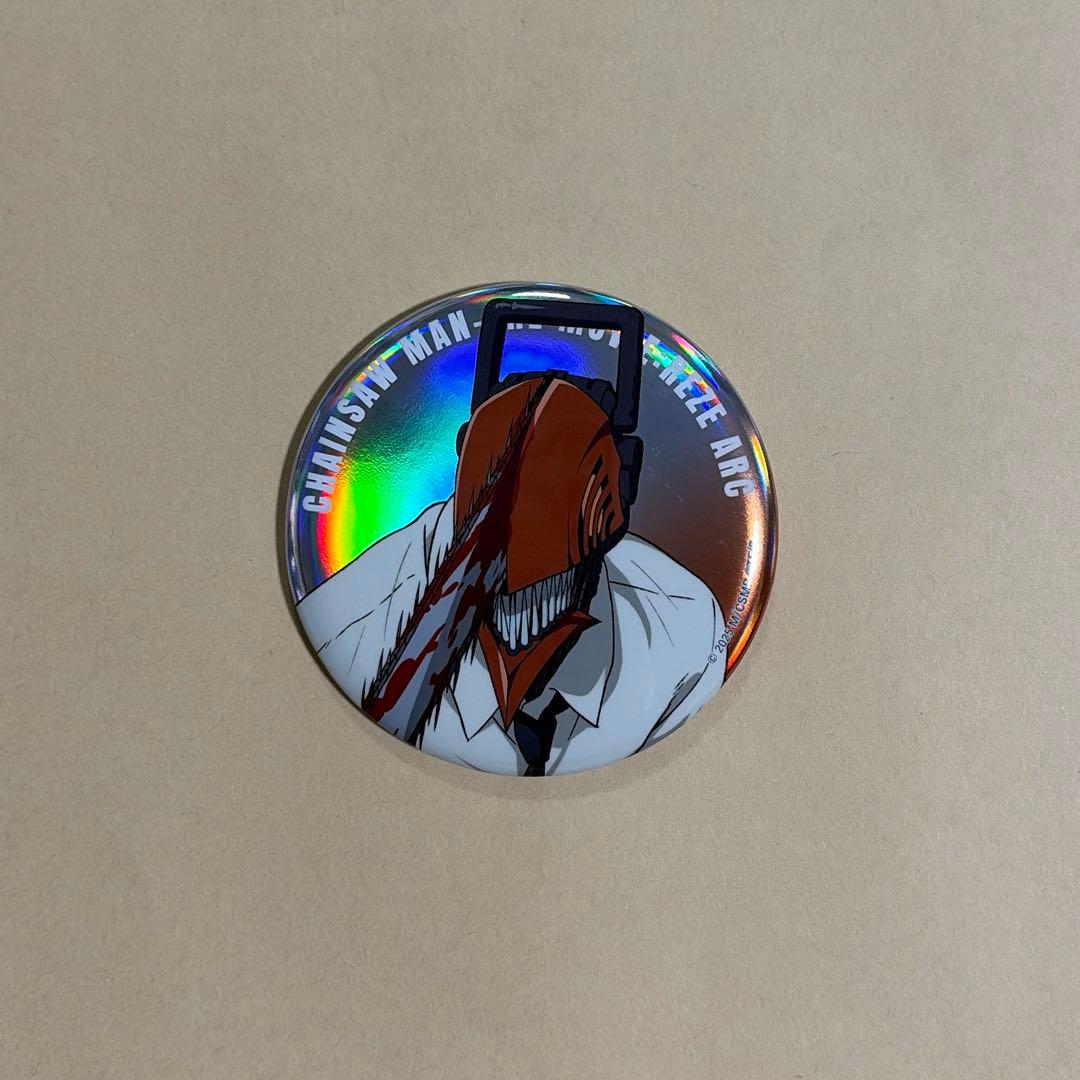 チェンソーマン オーロラ缶バッジ ベースヤードトーキョー - メルカリ