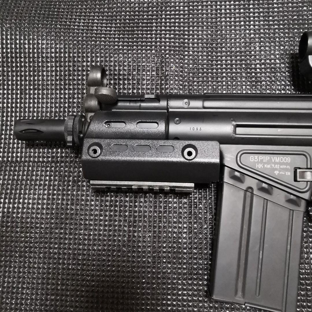 東京マルイ製　G3 SAS 電動ガン 充電器、動作確程度バッテリー付