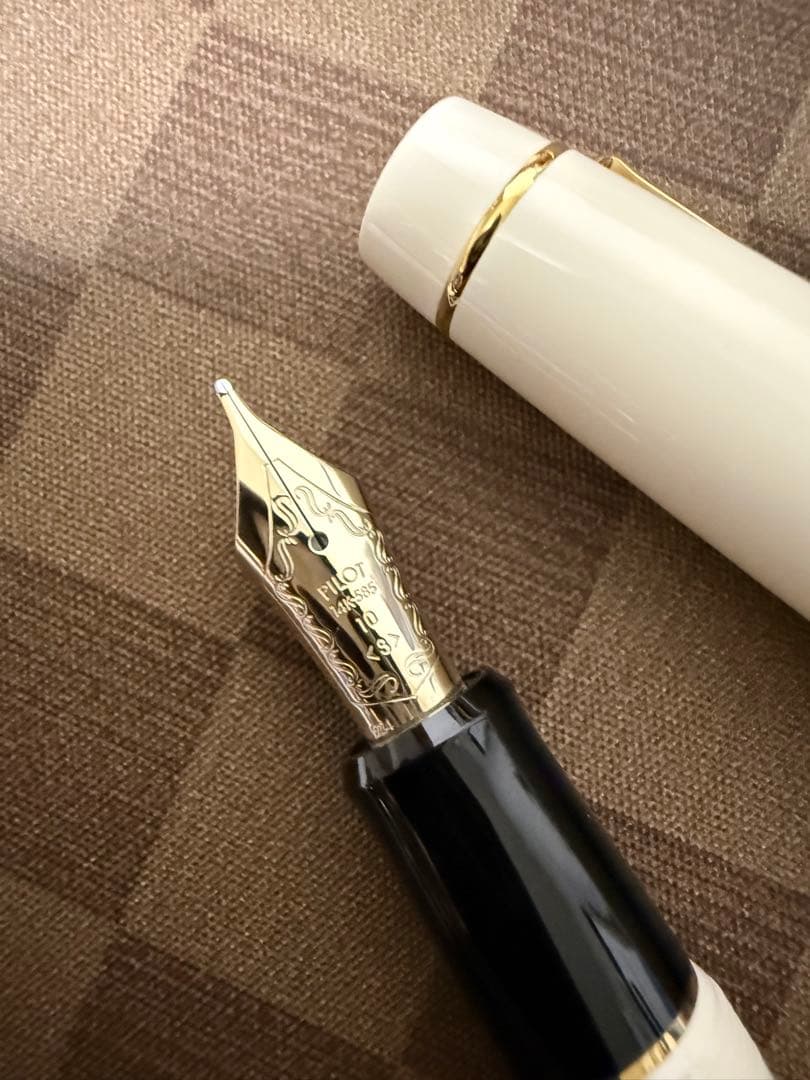 パイロット万年筆912限定出航、ペン先S