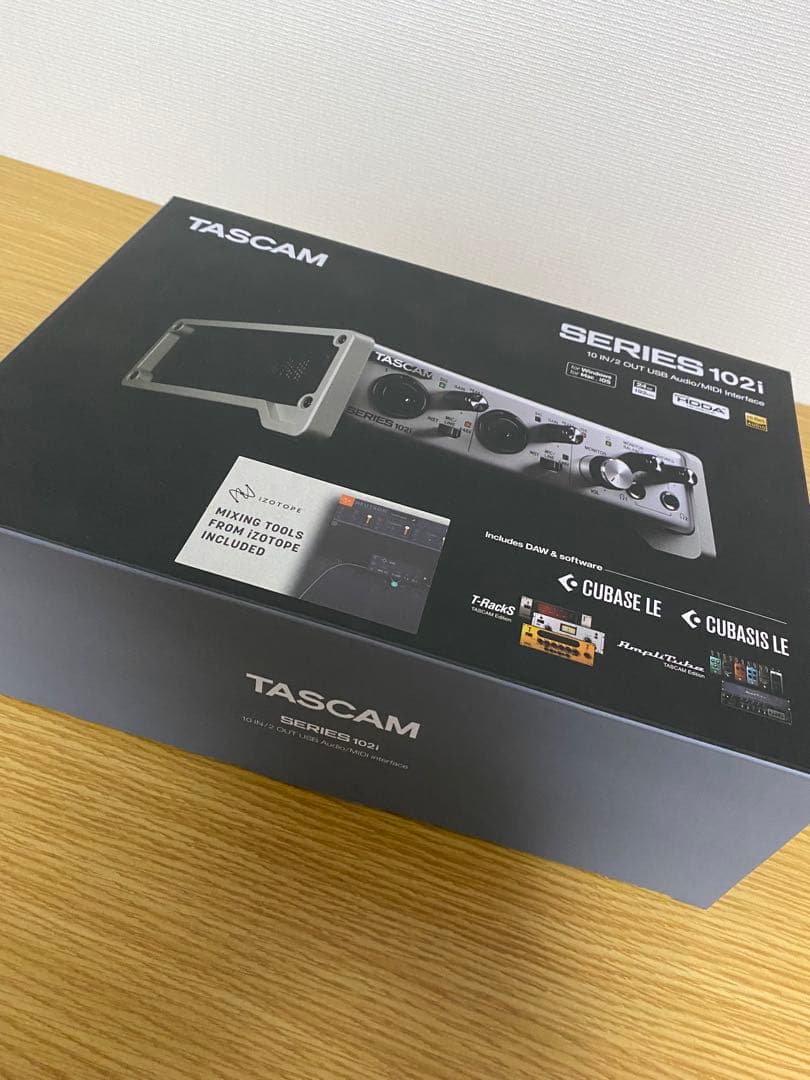 TASCAM SERIES 102i オーディオインターフェイス