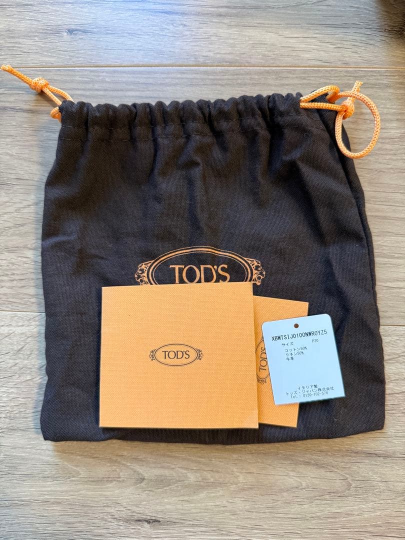 TOD'S ブラック ホワイト ハンドバッグ