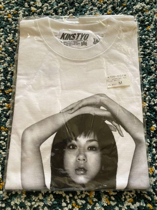 ほしのあき × KIKS TYO コラボ Tシャツ セット