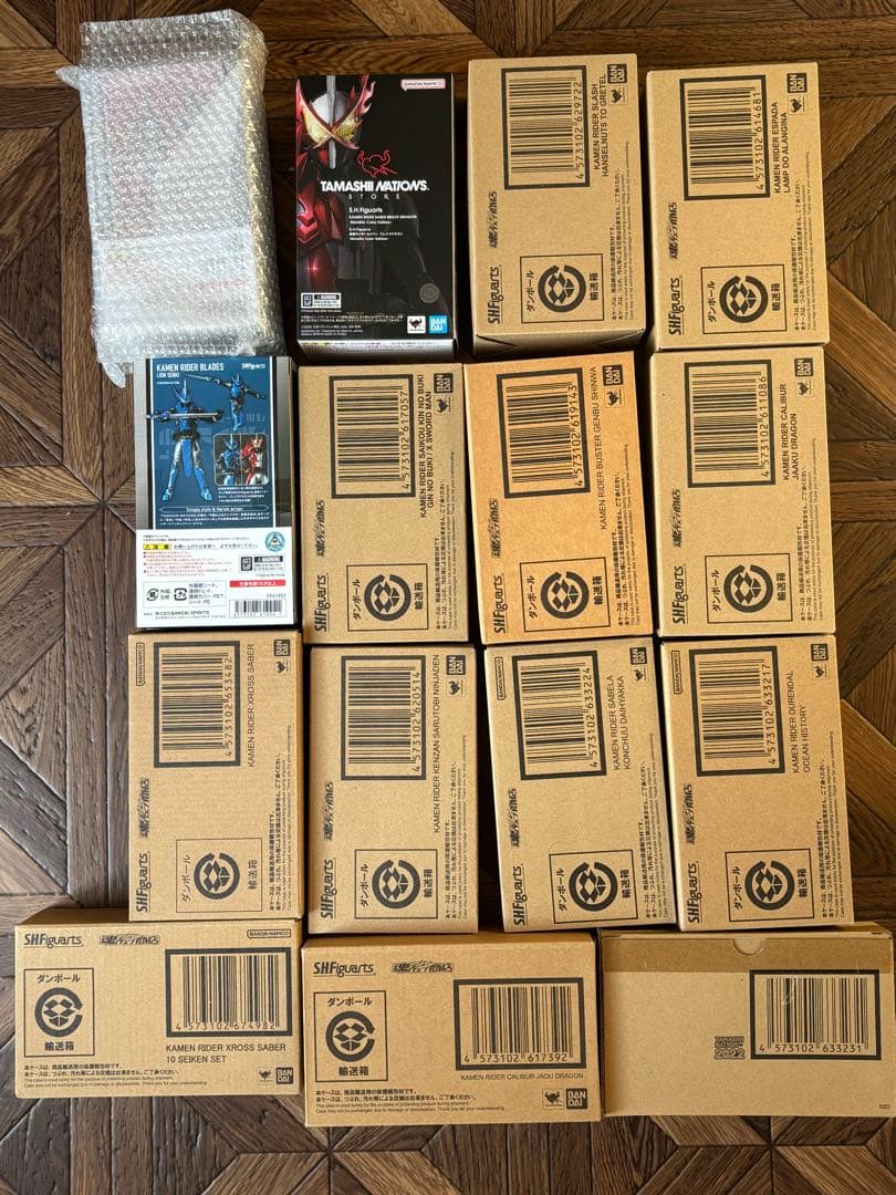 S.H.Figuarts 仮面ライダーセイバー 10聖剣セット