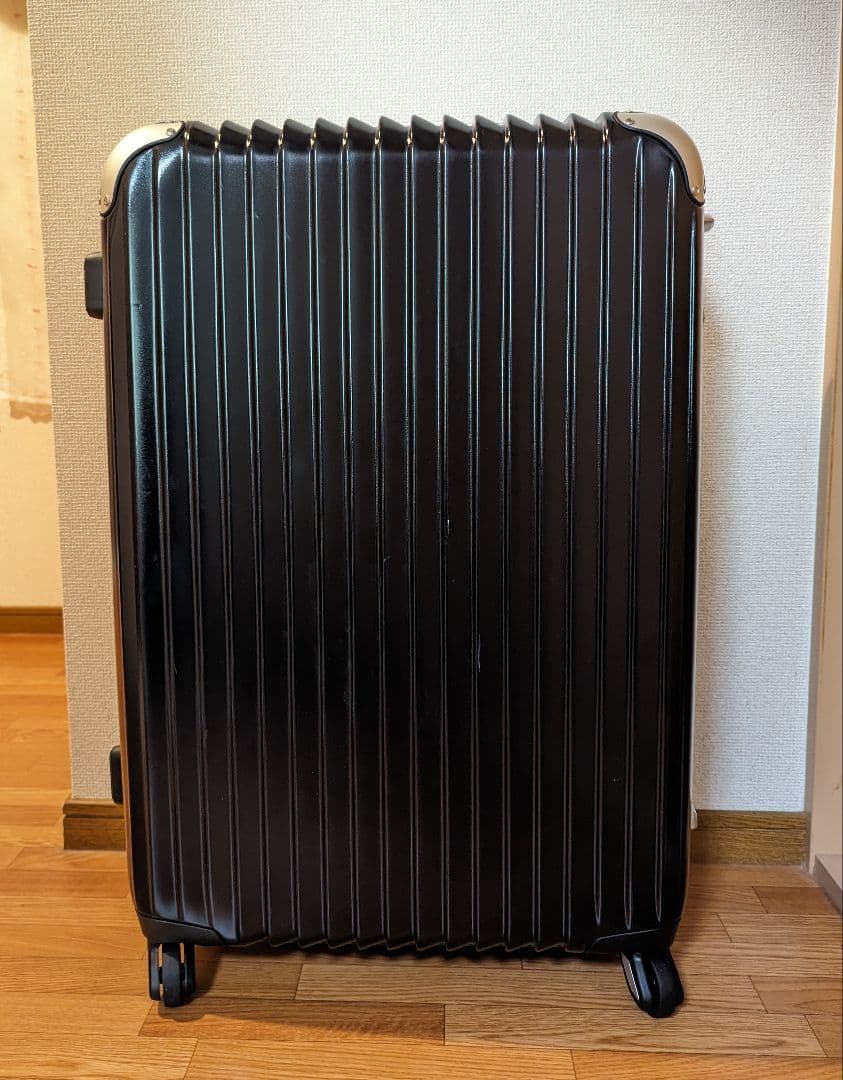 超美品 CARGO キャリーケース　5〜6泊用 楽天市場】抗菌 スーツケース Mサイズ 中型 62L 拡張機能付き 4泊 5泊