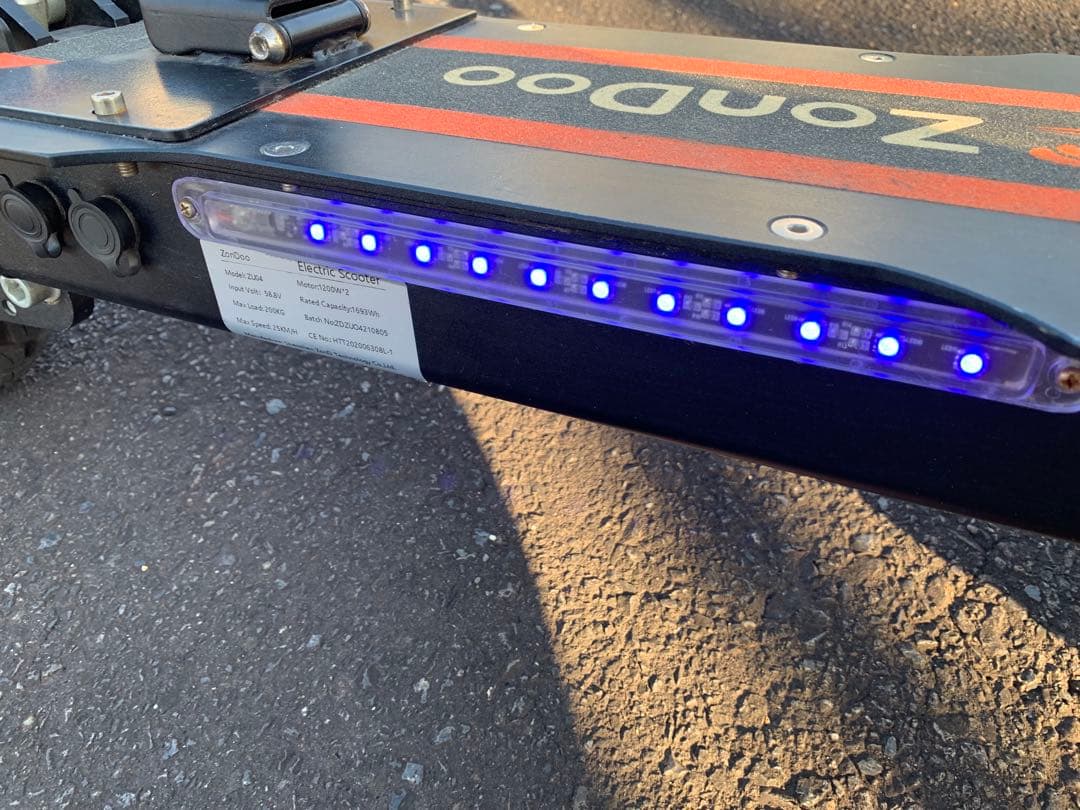 電動スクーター折りたたみ型　ジャンク品　引き取りのみ