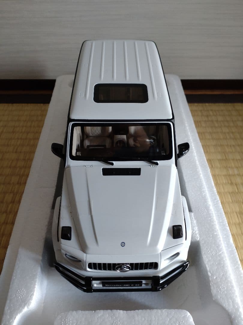 ミニカー Almost Real G63 AMG 1/18