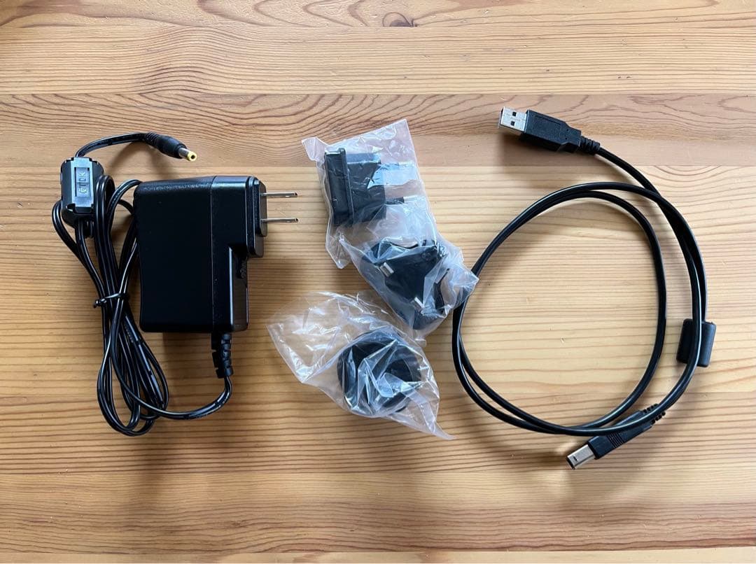 TASCAM SERIES 208i オーディオインターフェイス www.bsnpr.com