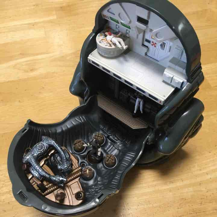 エイリアン（トランスフォーミング・アクションセット）